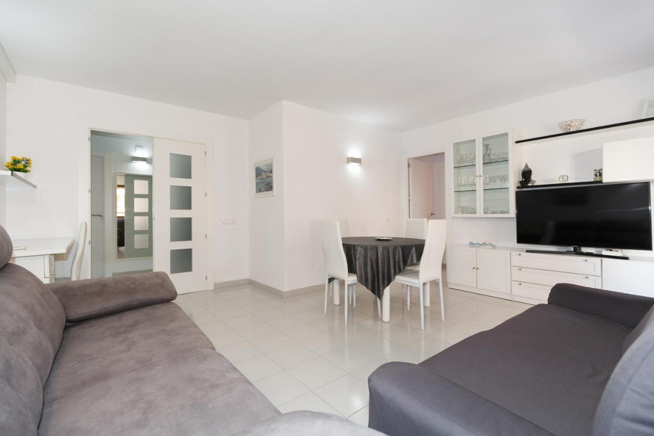 Uhc Stella Maris Apartments Cambrils Exterior photo
